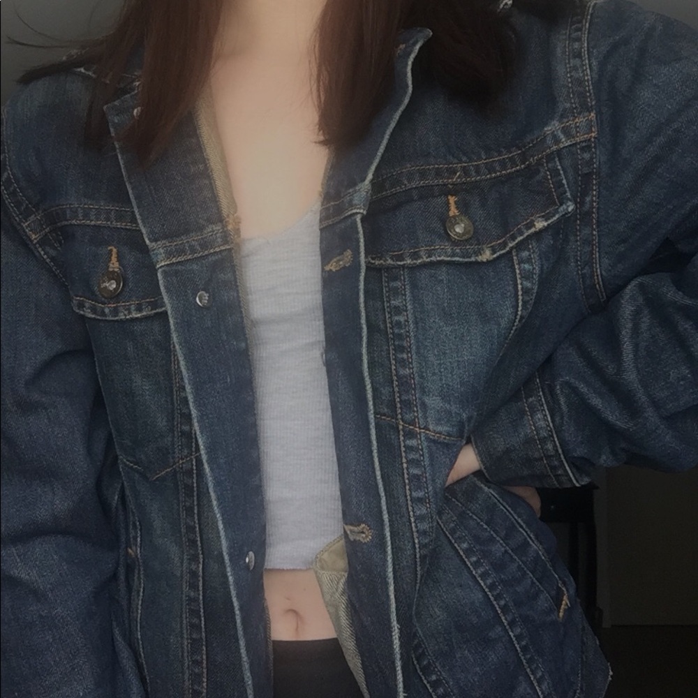 Old navy dark wash jean jacket 🦋